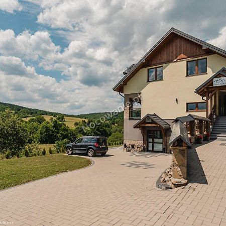 Dobranocka Hotel Malastow Luaran gambar