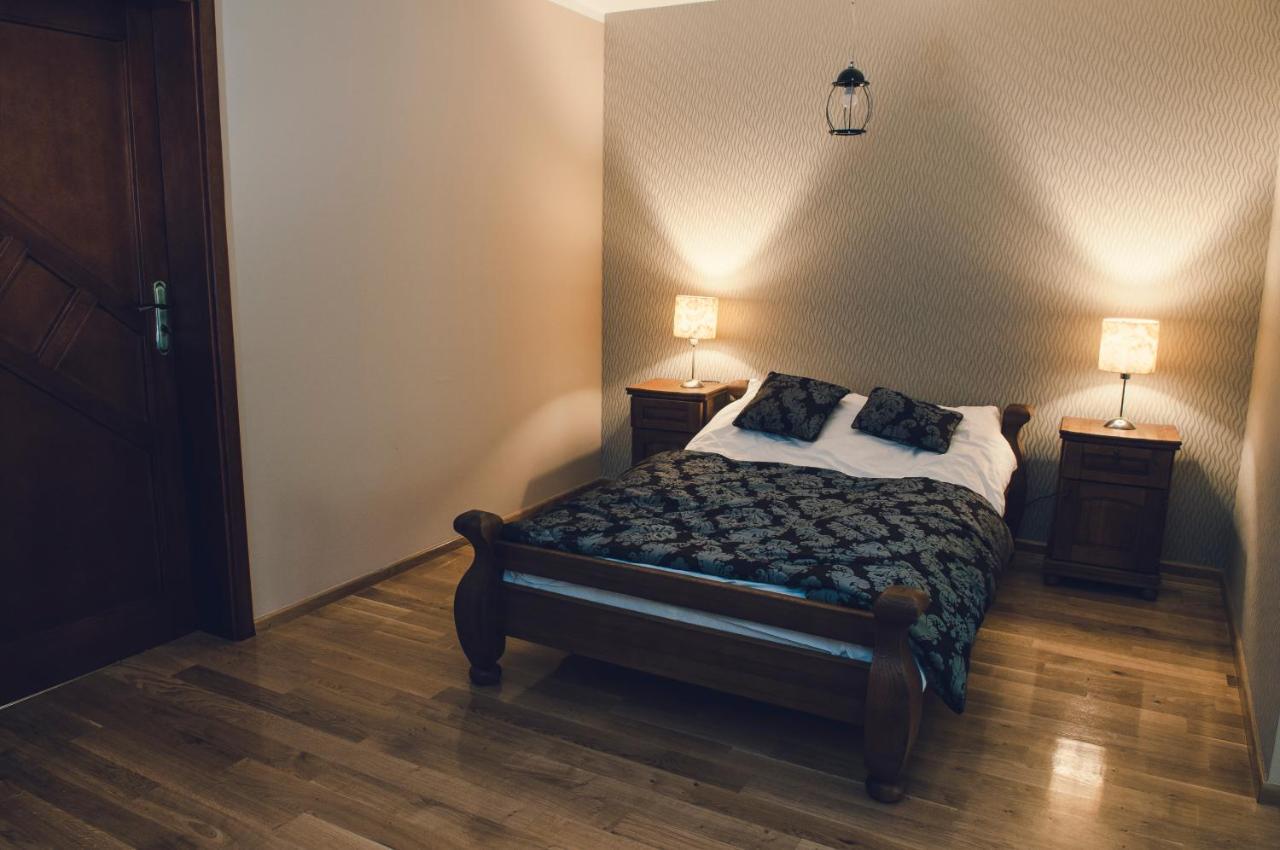 Dobranocka Hotel Malastow Luaran gambar