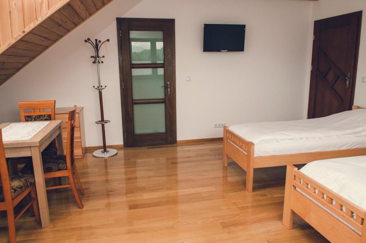 Dobranocka Hotel Malastow Luaran gambar