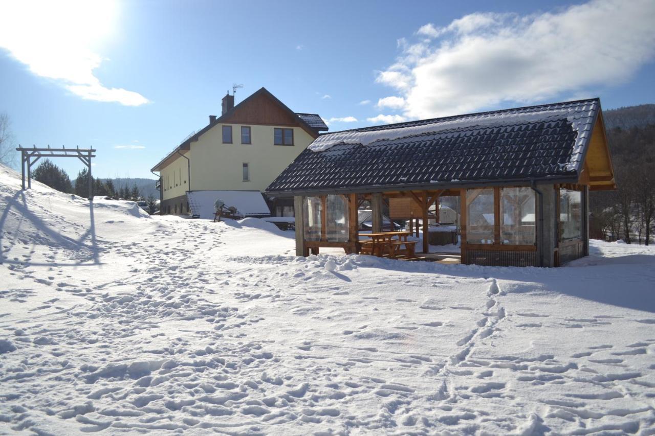 Dobranocka Hotel Malastow Luaran gambar