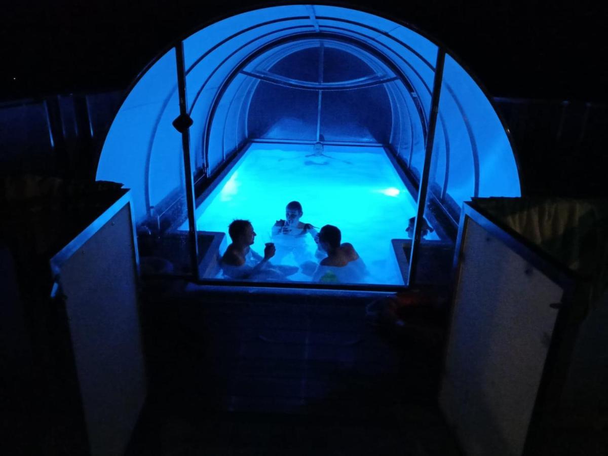 Dobranocka Hotel Malastow Luaran gambar