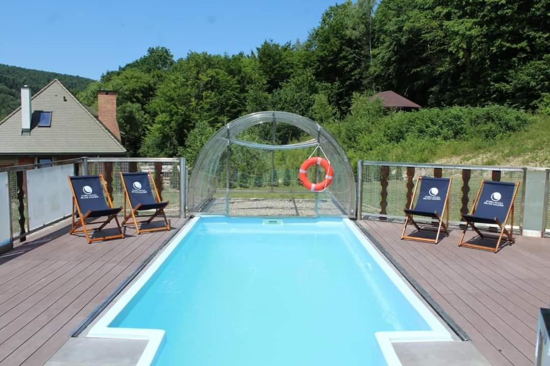 Dobranocka Hotel Malastow Luaran gambar